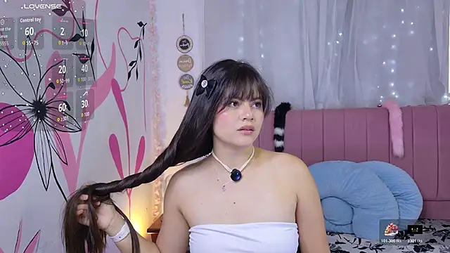 Snapshot of sukilove18 chatting on 19, 5, 2026 sukilove18 online show from 19, 5, 2026
