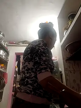 ISHANI-SINGH online show from 2, 2, 2026