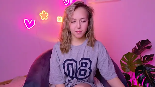 Snapshot of CindySparkl chatting on 20, 5, 2026 CindySparkl online show from 20, 5, 2026