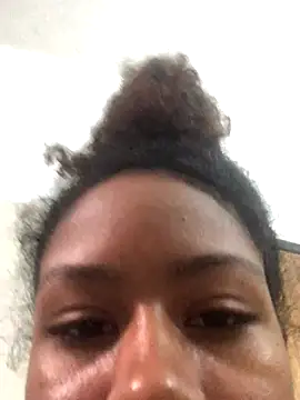 Snapshot of LilithCuban chatting on 8, 9, 2025 LilithCuban online show from 8, 9, 2025