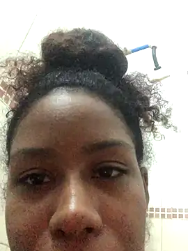 Snapshot of LilithCuban chatting on 11, 9, 2025 LilithCuban online show from 11, 9, 2025