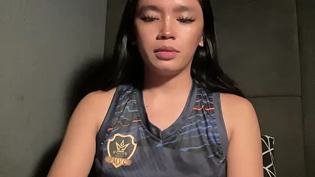 Claudia Johnson online show from 27, 10, 2025