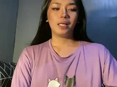 Snapshot of Claudia_Johnson chatting on 21, 12, 2025 Claudia Johnson online show from 21, 12, 2025