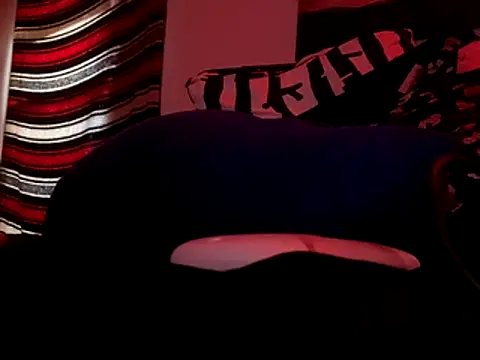 Snapshot of Taydagr8 chatting on 18, 11, 2025 Taydagr8 online show from 18, 11, 2025