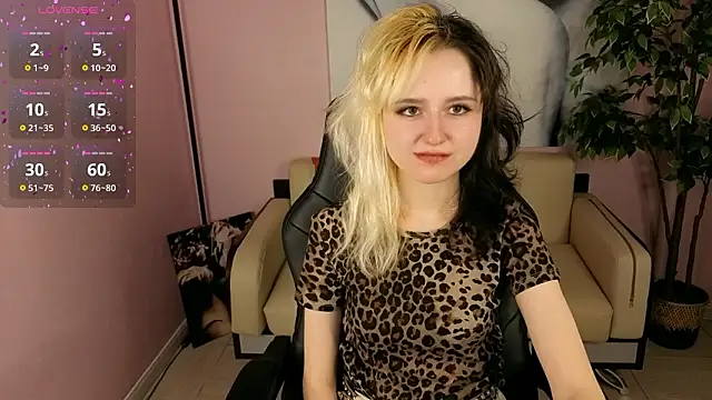 girl next doorr online show from 6, 3, 2026