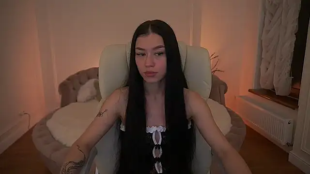 Snapshot of FataleNellie chatting on 18, 5, 2026 FataleNellie online show from 18, 5, 2026
