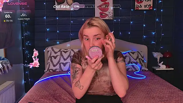 Crystal Jull online show from 19, 4, 2026