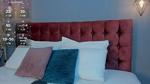 Tania 77  online show from 2, 12, 2025