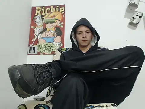 Snapshot of Thomasjons_ chatting on 21, 10, 2025 Thomasjons online show from 21, 10, 2025