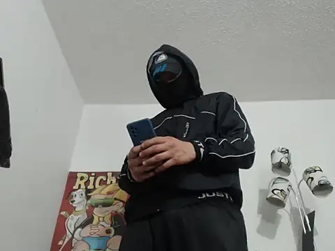 Snapshot of Thomasjons_ chatting on 7, 11, 2025 Thomasjons online show from 7, 11, 2025