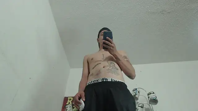 Snapshot of Thomasjons_ chatting on 13, 11, 2025 Thomasjons online show from 13, 11, 2025