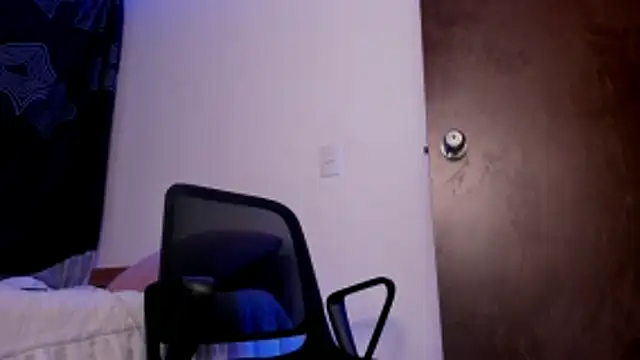 axel davis  online show from 31, 10, 2025