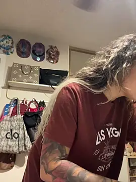 Chicagobabe online show from 28, 9, 2025