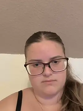 Snapshot of CurvyPaar2 chatting on 6, 7, 2026 CurvyPaar2 online show from 6, 7, 2026