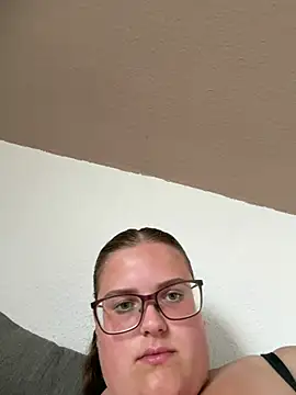 Snapshot of CurvyPaar2 chatting on 18, 7, 2026 CurvyPaar2 online show from 18, 7, 2026