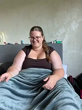 Snapshot of CurvyPaar2 chatting on 21, 7, 2026 CurvyPaar2 online show from 21, 7, 2026