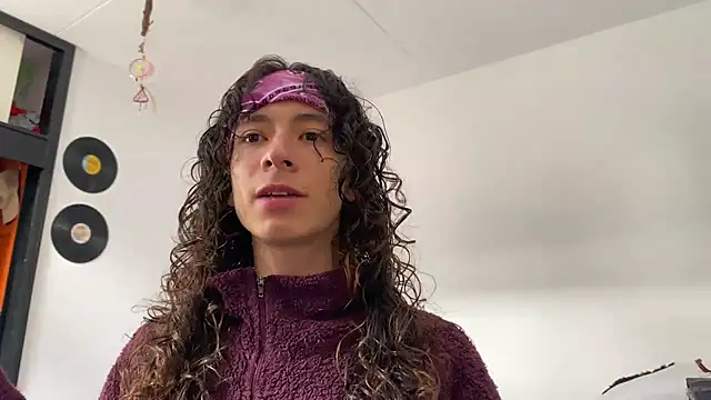 camille delrey online show from 26, 11, 2025