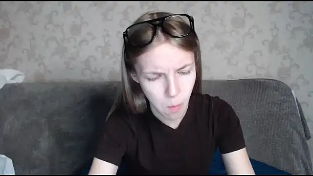 HitGyrl online show from 24, 10, 2025