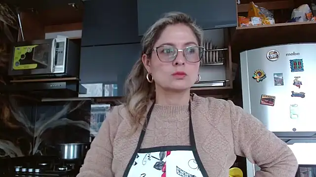 linda-mature43 online show from 16, 10, 2025