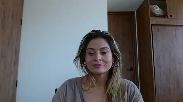 linda-mature43 online show from 29, 11, 2025