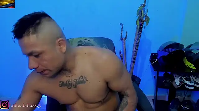 Snapshot of zeus_7777 chatting on 4, 3, 2026 zeus 7777 online show from 4, 3, 2026