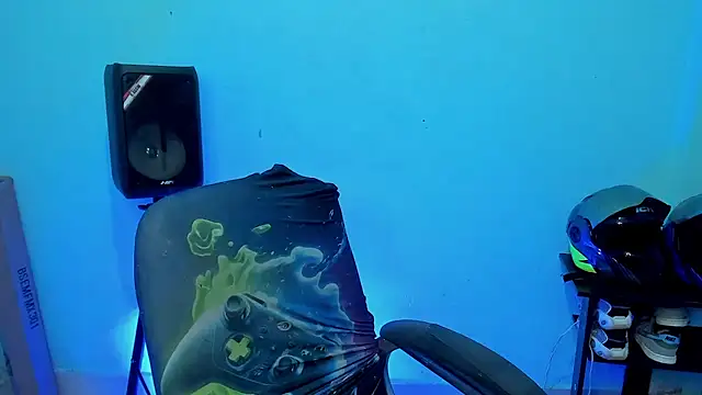 Snapshot of zeus_7777 chatting on 3, 4, 2026 zeus 7777 online show from 3, 4, 2026