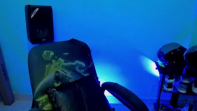 Snapshot of zeus_7777 chatting on 4, 4, 2026 zeus 7777 online show from 4, 4, 2026