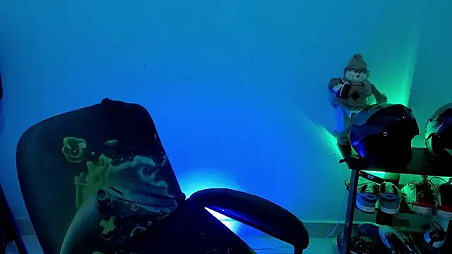 Snapshot of zeus_7777 chatting on 8, 4, 2026 zeus 7777 online show from 8, 4, 2026