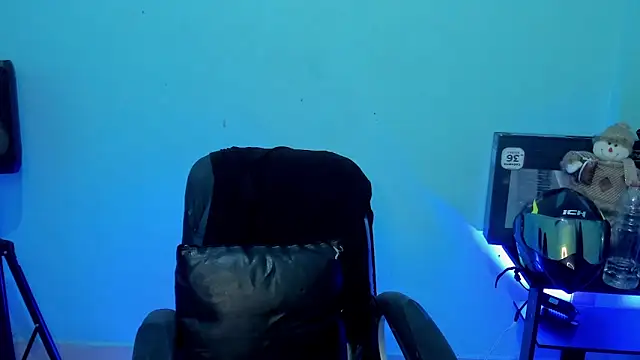 Snapshot of zeus_7777 chatting on 14, 4, 2026 zeus 7777 online show from 14, 4, 2026