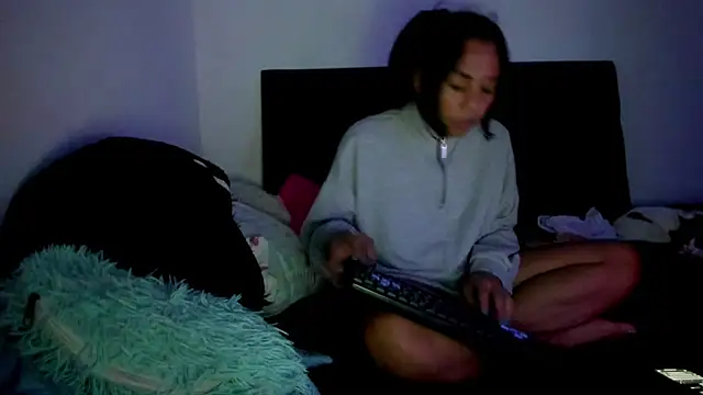 Adrianna Arias online show from 19, 11, 2025