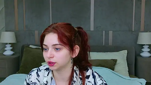 Snapshot of Lia_Colls chatting on 1, 10, 2025 Lia Colls online show from 1, 10, 2025