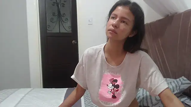Snapshot of nathaly_jones_ chatting on 8, 4, 2026 nathaly jones online show from 8, 4, 2026