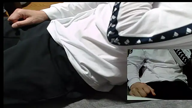 Snapshot of Yasu2000 chatting on 10, 5, 2026 Yasu2000 online show from 10, 5, 2026