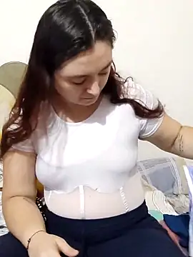 Anaa Rose online show from 1, 11, 2025