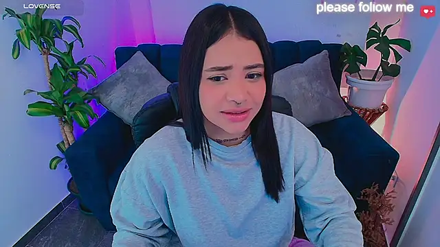 nicemiiaa7  online show from 23, 3, 2026