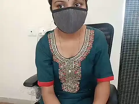 miss kaur23 online show from 6, 11, 2025