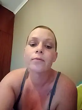 ComeAsYouAre online show from 15, 11, 2025