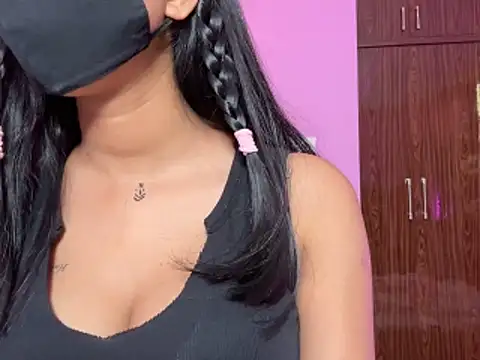Snapshot of Neha18 chatting on 5, 6, 2026 Neha18 online show from 5, 6, 2026