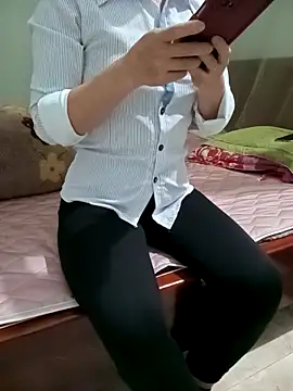 Sweet-Berry89 online show from 6, 11, 2025