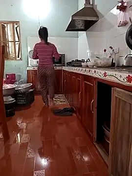 Sweet-Berry89 online show from 14, 11, 2025