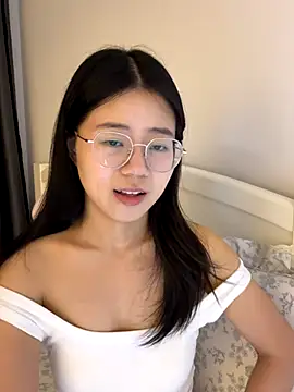 Snapshot of Ella-A9 chatting on 1, 10, 2025 Ella-A9 online show from 1, 10, 2025