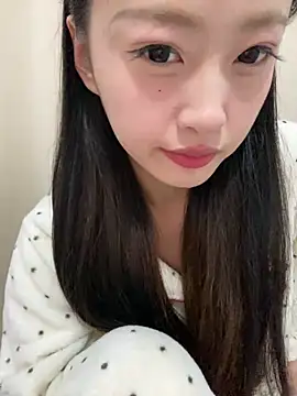 MengMeng0515 online show from 21, 4, 2026