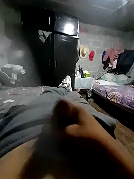 Snapshot of jann1900 chatting on 1, 12, 2025 jann1900 online show from 1, 12, 2025