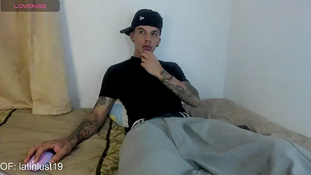 Snapshot of Savajelust chatting on 2, 7, 2026 Savajelust online show from 2, 7, 2026
