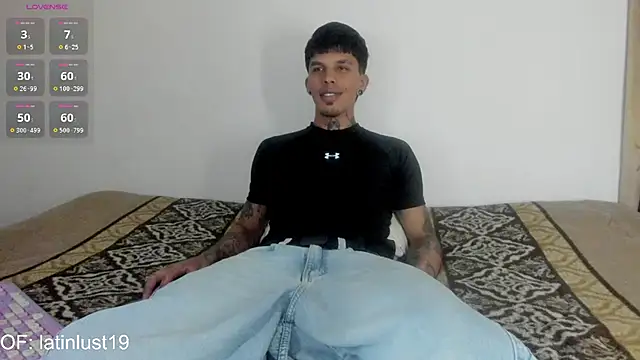 Snapshot of Savajelust chatting on 4, 7, 2026 Savajelust online show from 4, 7, 2026