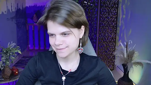 EllieMurler online show from 7, 10, 2025