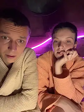 FoxStudioSex online show from 31, 10, 2025