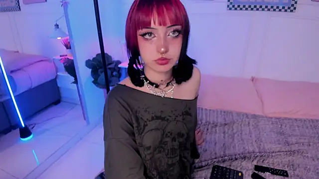 Zoe Lynch  online show from 24, 2, 2026