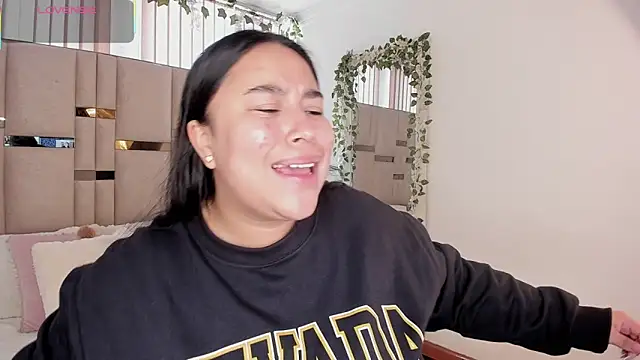 Zoey thompson online show from 11, 1, 2026