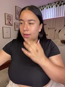 Snapshot of Zoey_thompson chatting on 21, 5, 2026 Zoey thompson online show from 21, 5, 2026